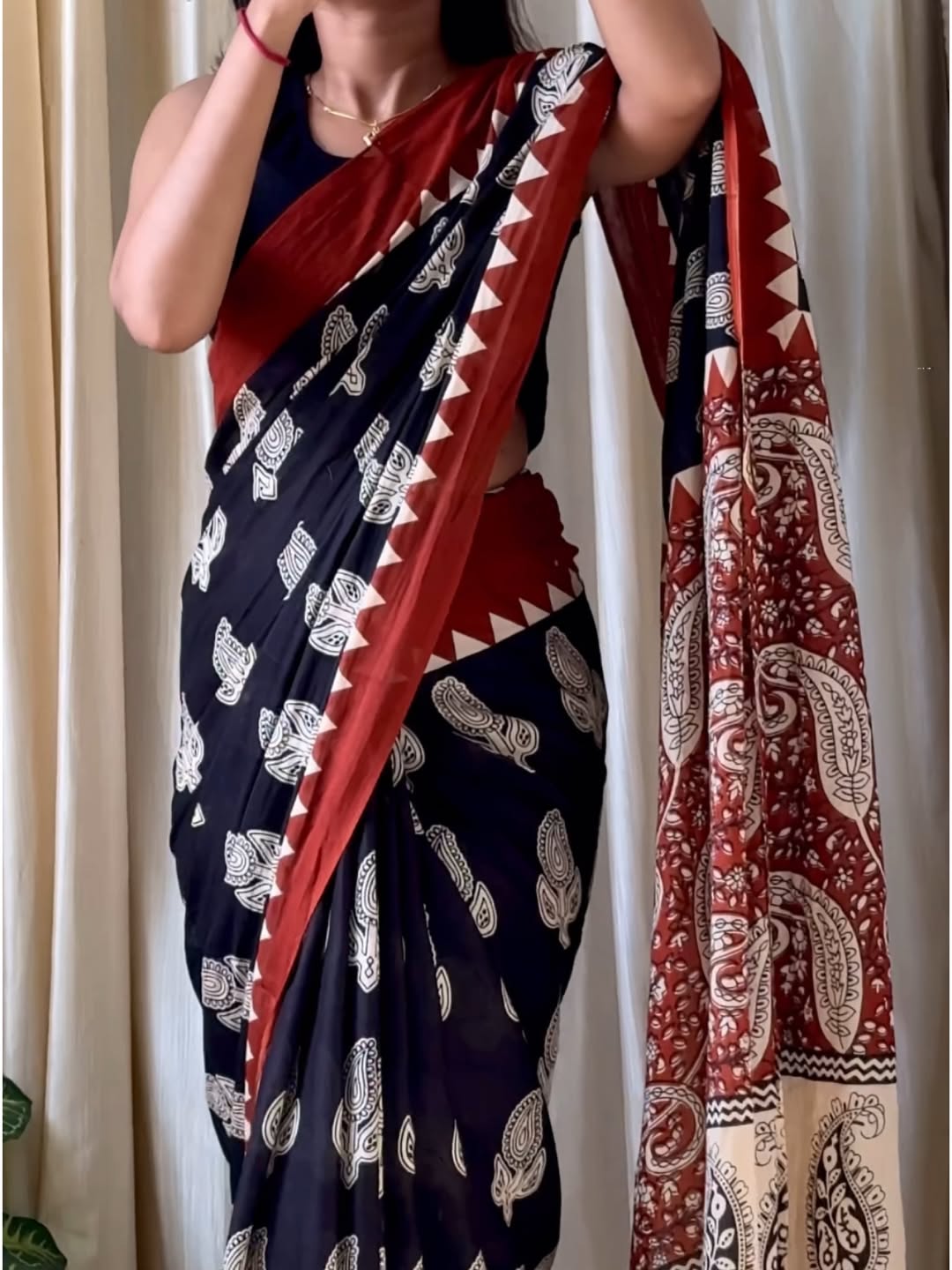 BLACK COTTON PRINTED SAREE