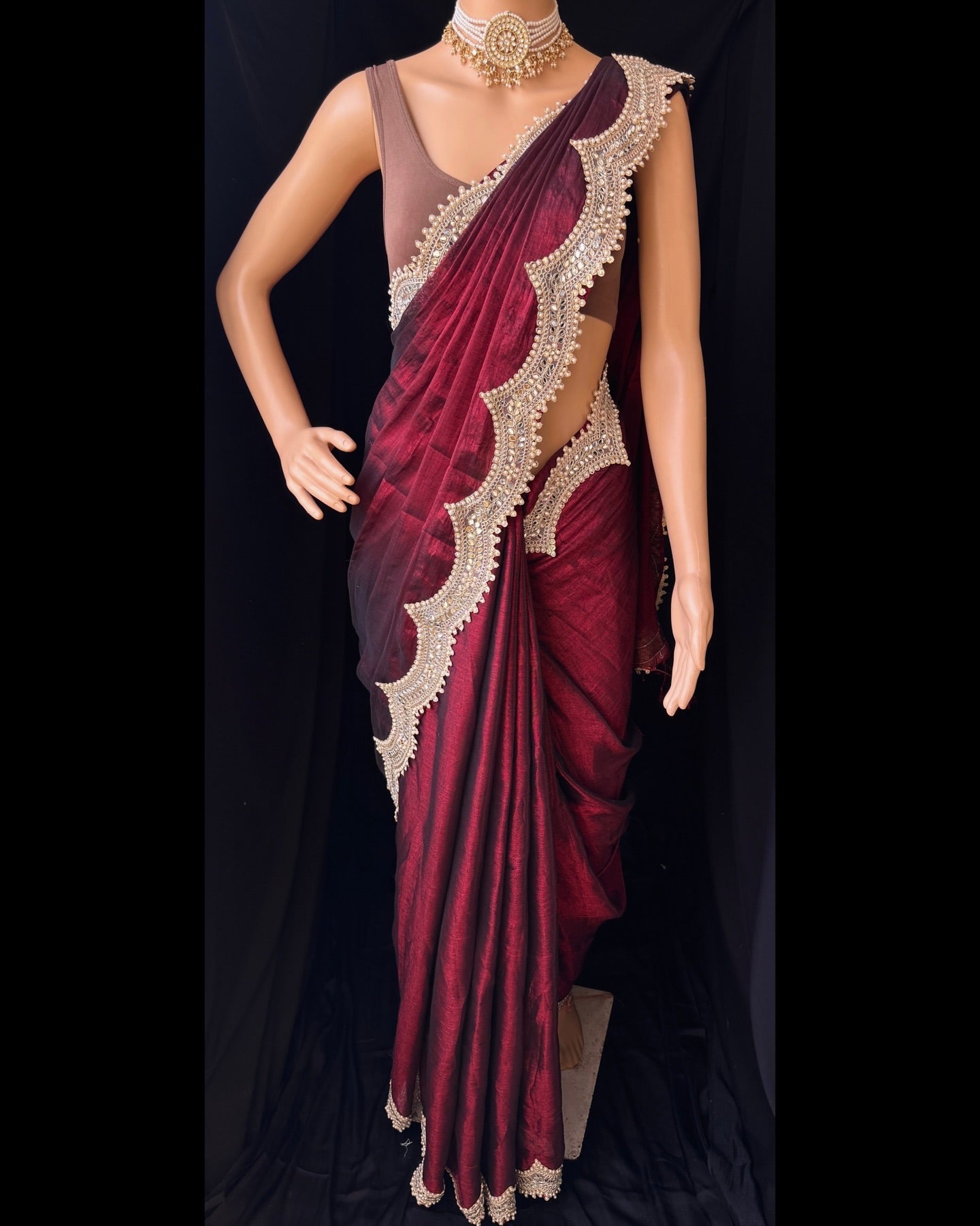REDDISH MAROON TISSUE SREE