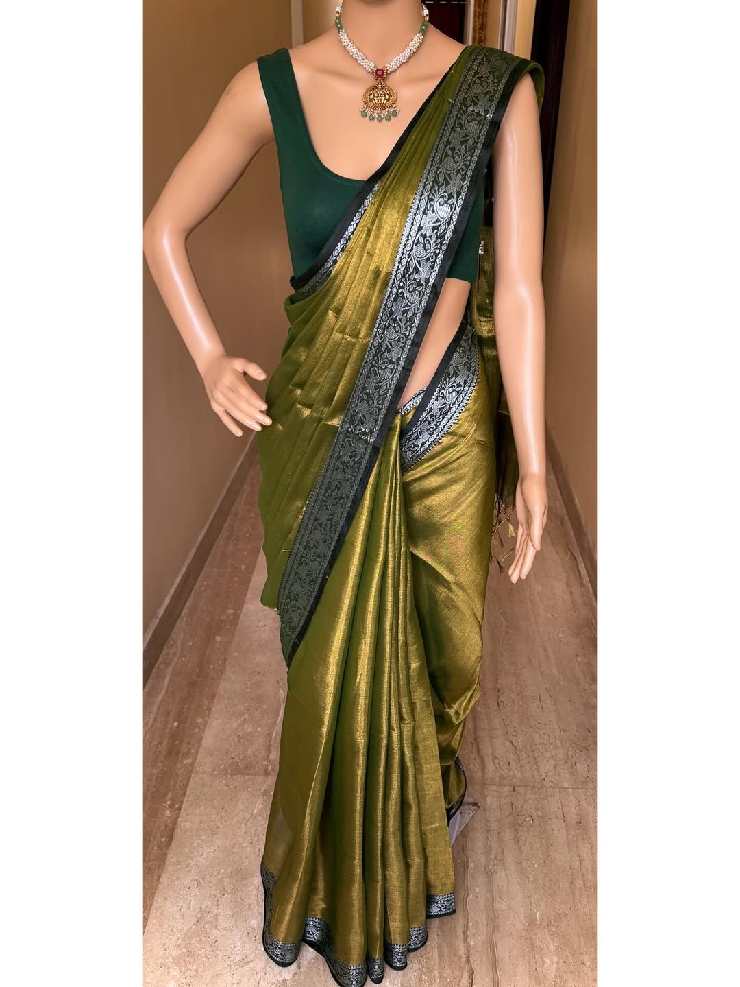 OLIVE GREEN TISSUE WITH OLIVE GREEN BORDER