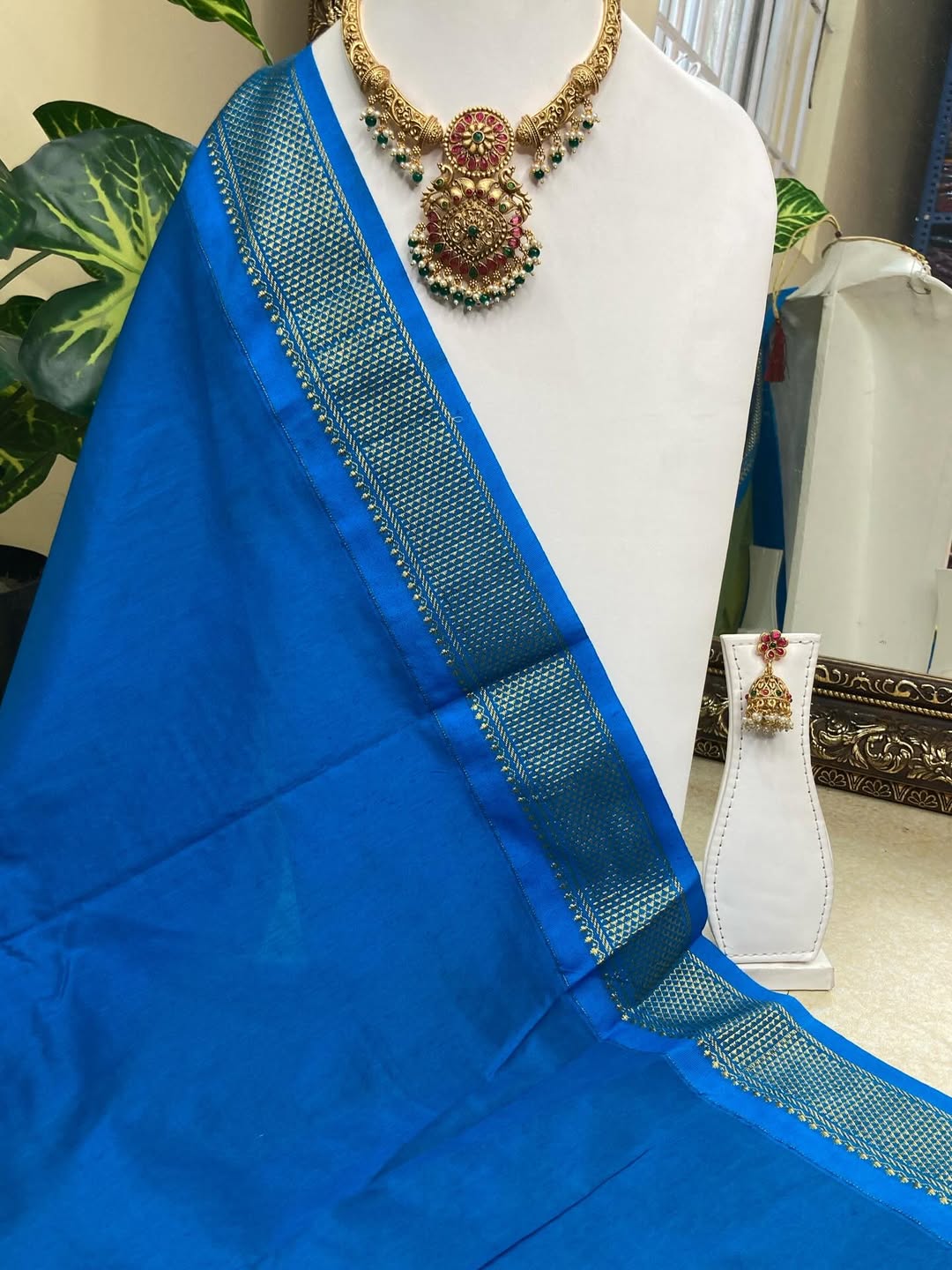 PASTEL GREEN TRADITIONAL COTTON SILK SAREE WITH TEAL BLUE BORDER