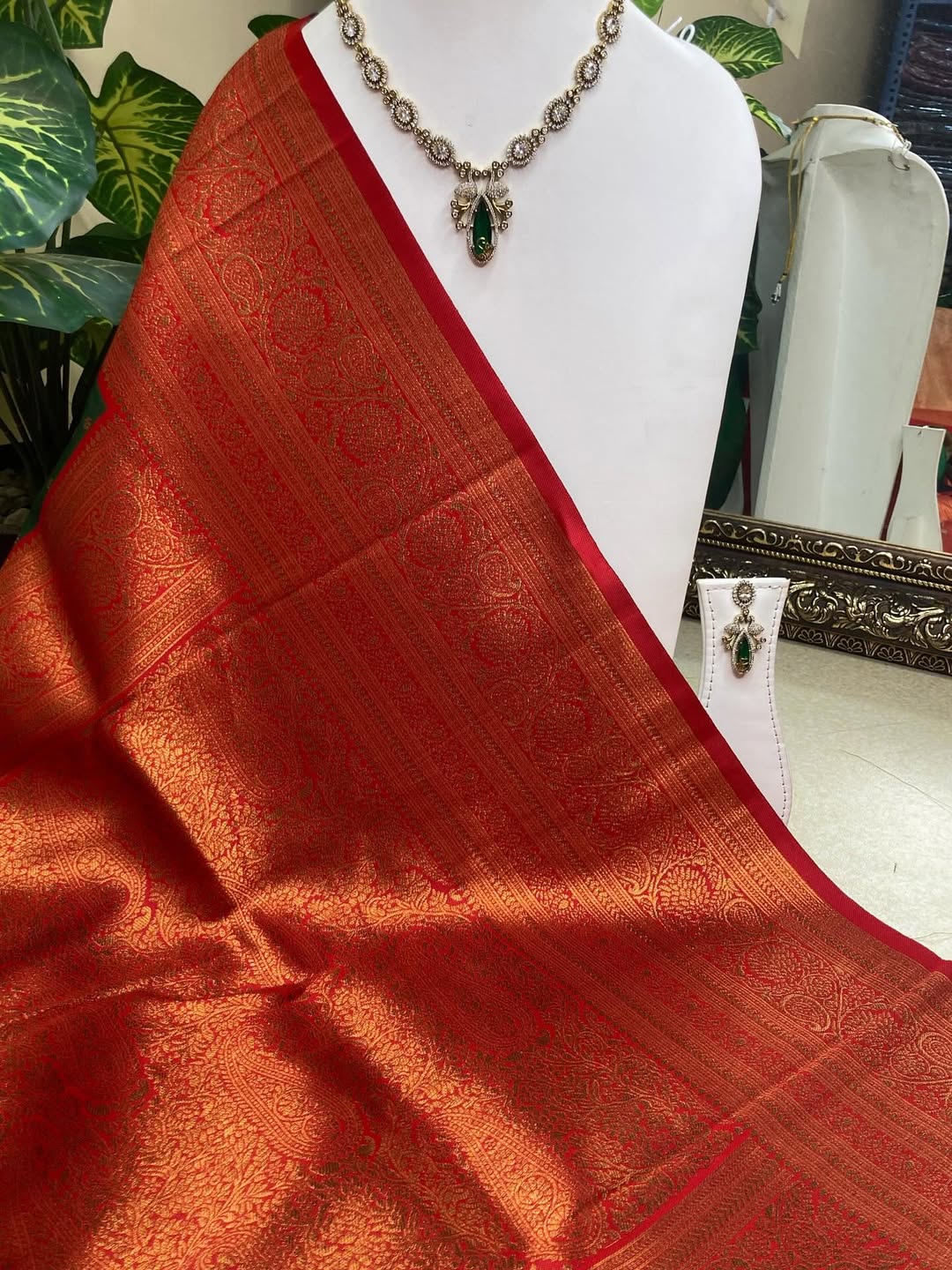 BOTTLE GREEN DUAL TONE ART SILK SAREE