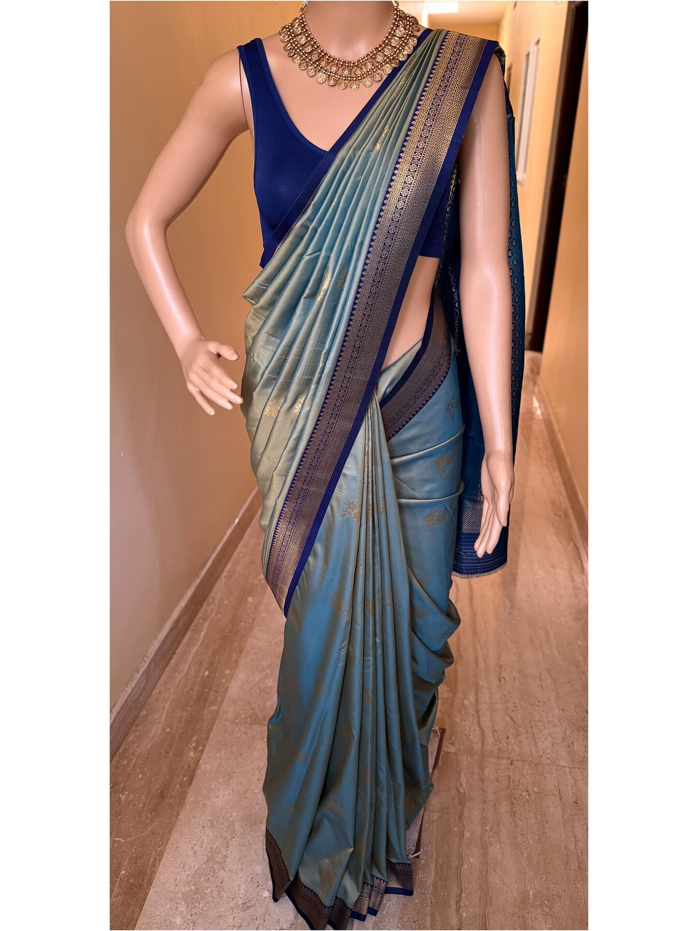 AQUA GREEN DUAL SHADE ART SILK SAREE WITH NAVY BLUE ZARI WEAVE BORDER