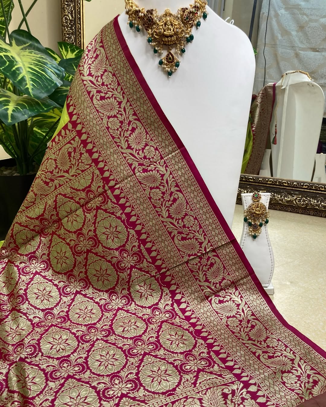 PEAR GREEN ART SILK SAREE WITH CONTRAST PINK BORDER