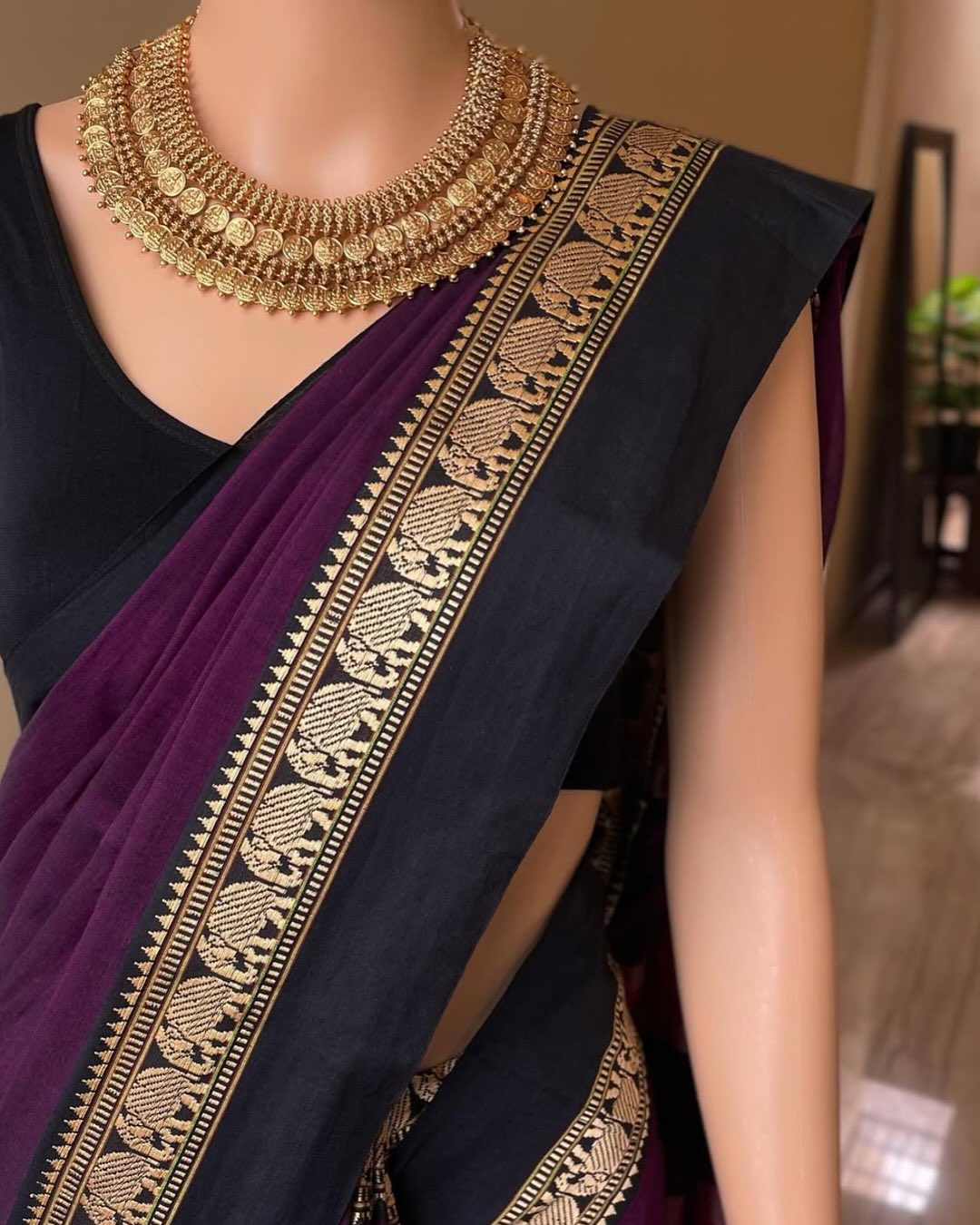 MAGENTA NARAYANPET COTTON SAREE WITH BLACK WEAVE BORDER