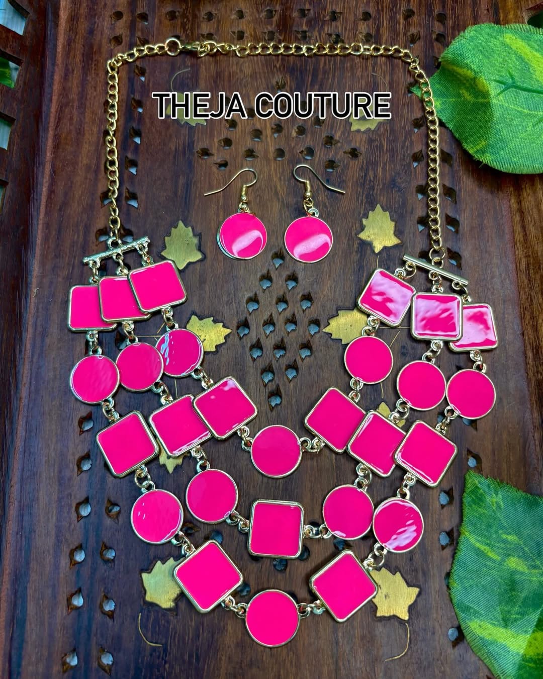 3 layer pink antique necklace