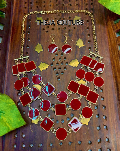 3 layer maroon antique necklace