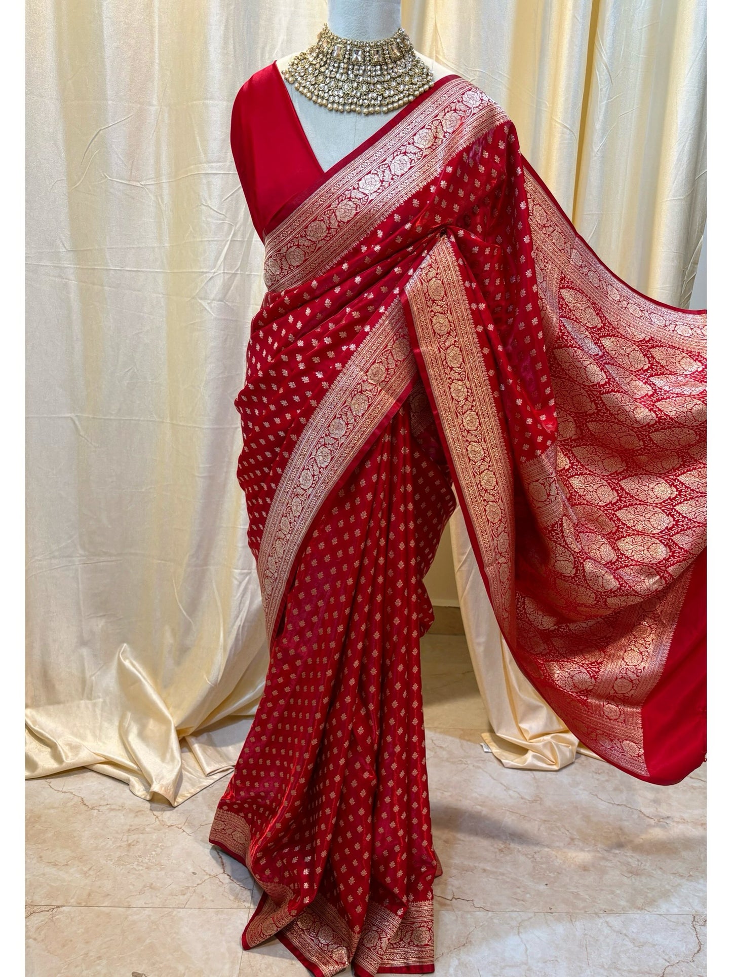 CHILLI RED BANARASI SILK SAREE.