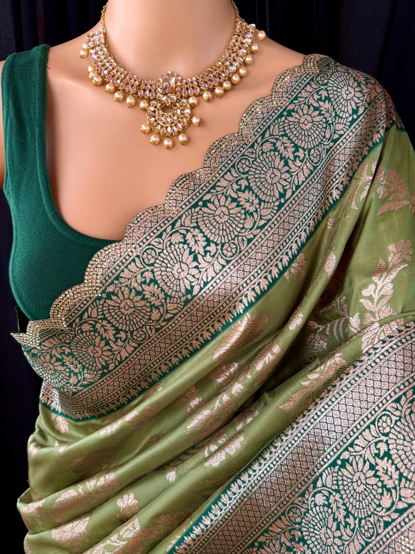 Mehendi green semi art silk saree.
