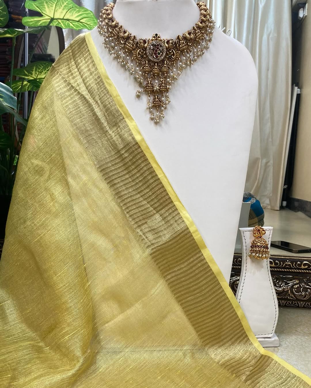 GOLDEN LINEN TISSUE SAREE WITH MAGENTA BORDER