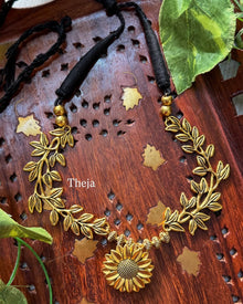 Alloy floral antique gold jewel