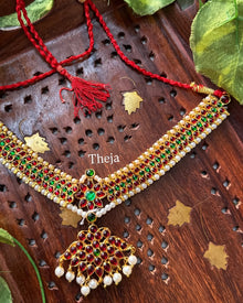 Traditional short kemp neck piece