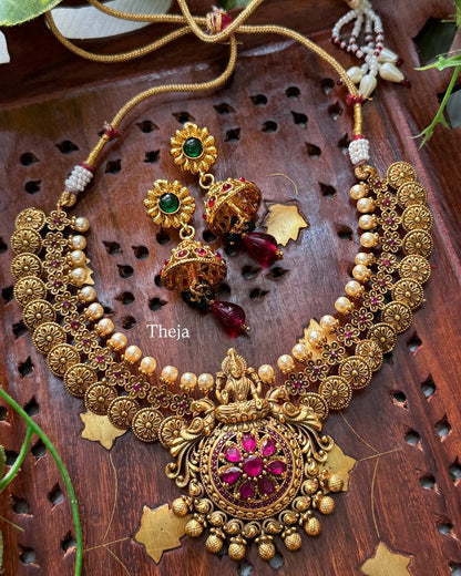Lakshmi pearl antique short necklace