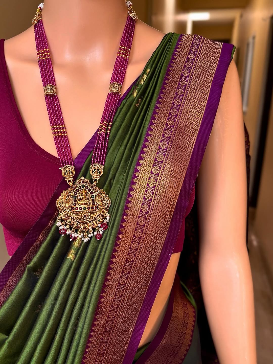 FOREST GREEN SOFT ART SILK SAREE WITH MAGENTA ZARI WEAVE BORDER