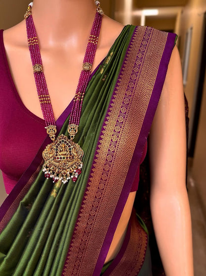 FOREST GREEN SOFT ART SILK SAREE WITH MAGENTA ZARI WEAVE BORDER