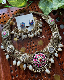 ANTIQUE FINISH NECK PIECE