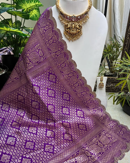 LAVENDER ART SILK SAREE WITH GOLDEN FLORAL ZARI BORDER