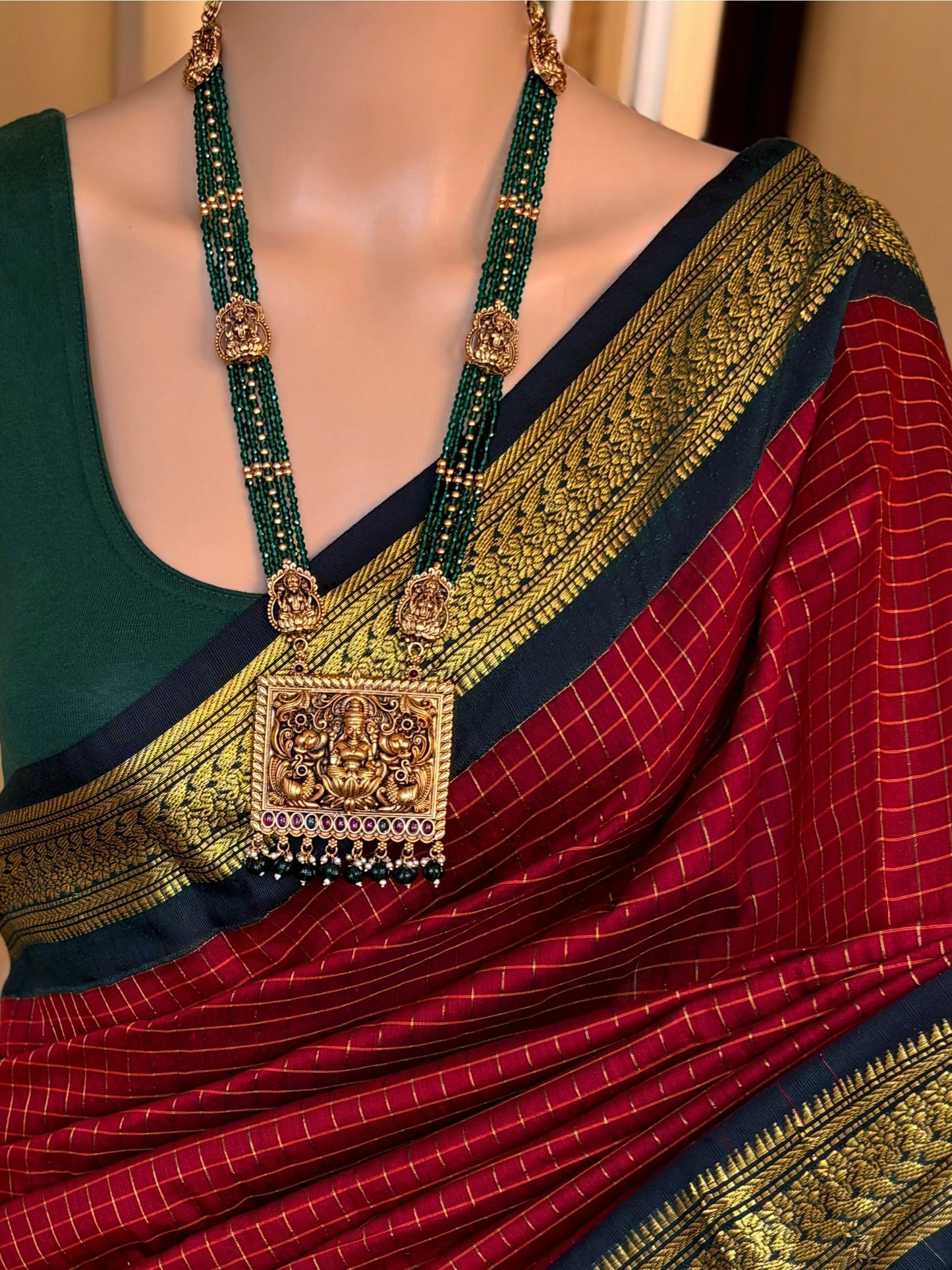 REDDISH MARRON CHECKS COTTON SILK SAREE COMES WITH GREEN BORDER