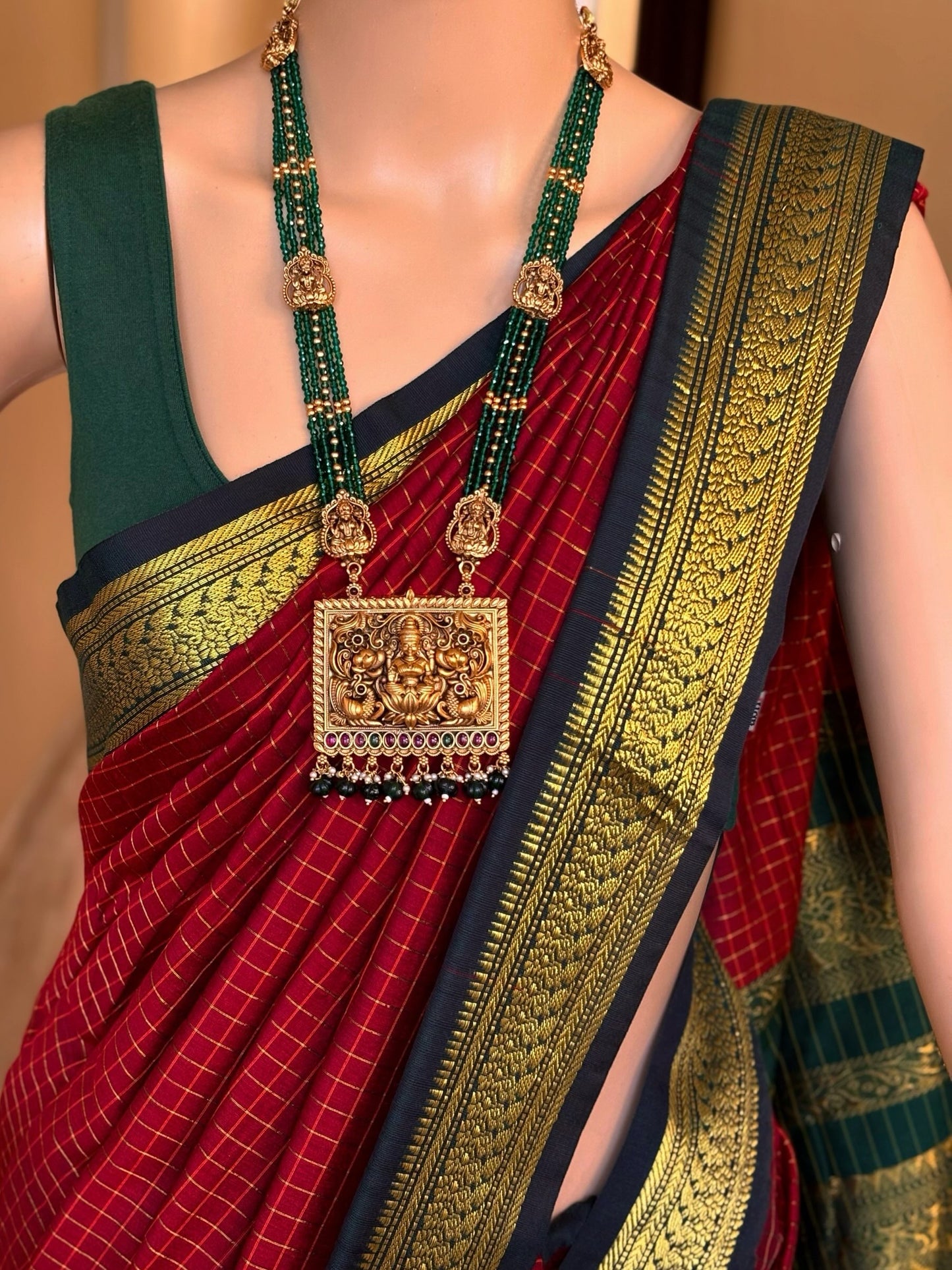 REDDISH MARRON CHECKS COTTON SILK SAREE COMES WITH GREEN BORDER