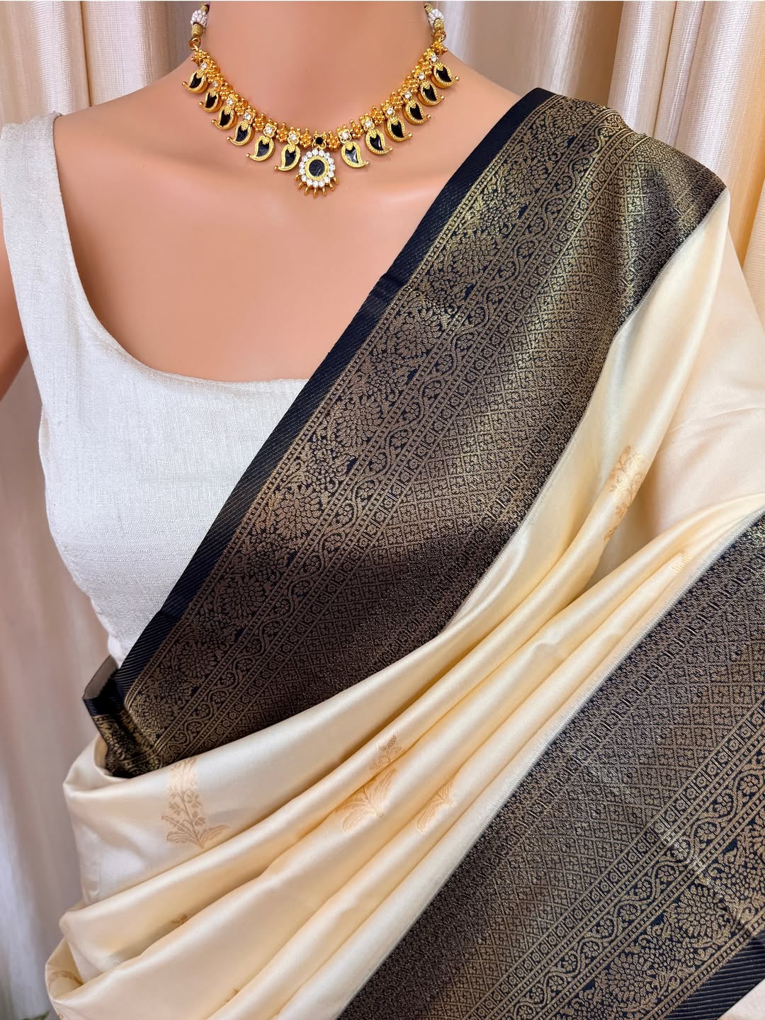 OFF WHITE ART SILK SAREE COMES WITH CONTRAST ZARI WEAVE BORDER