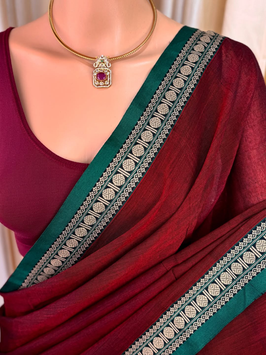 REDDISH MAROON SOFT COTTON SAREE COMES WITH CONTROL GREEN WEAVE BORDER