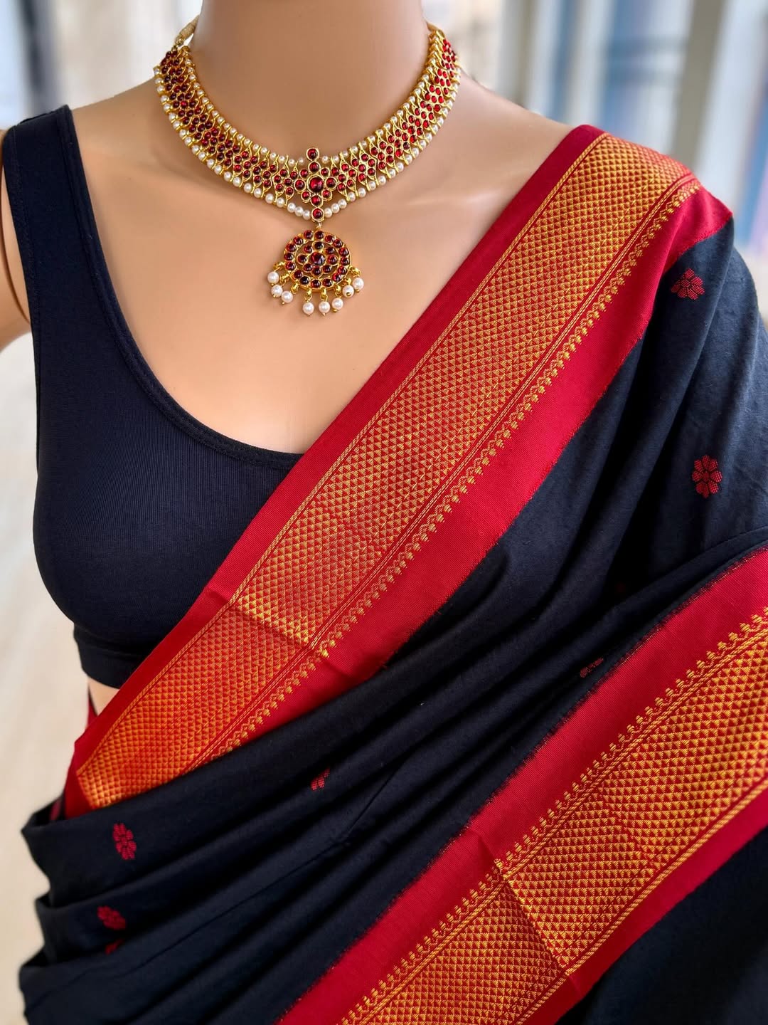 BLACK FULL BUTTA COTTON SILK SAREE COMES WITH RED BORDER
