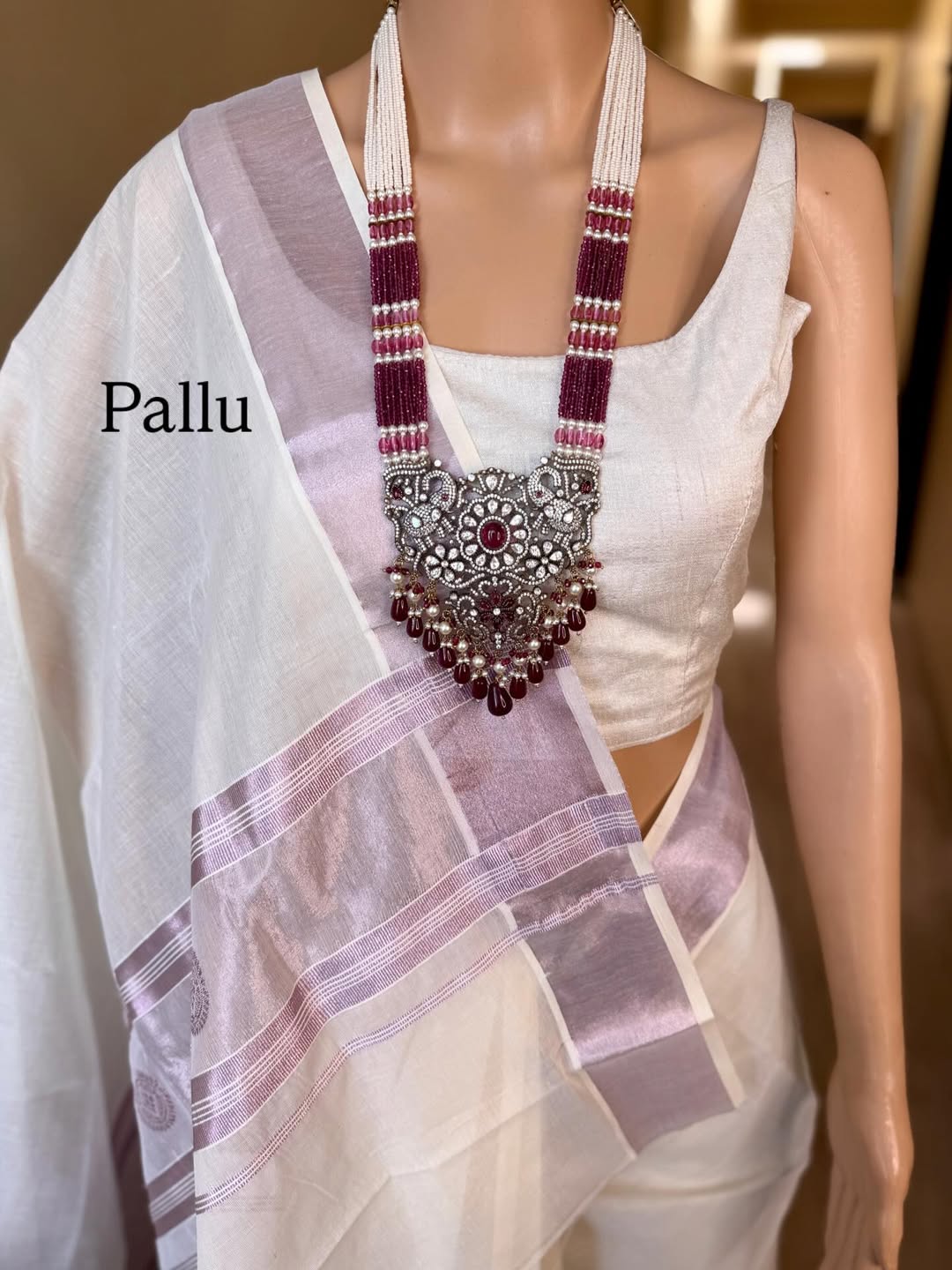 WHITE COTTON SAREE COMES WITH LAVENDER ZARI WEAVE BORDER