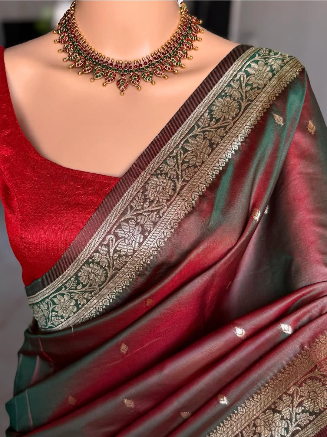 BROWN GREEN DUAL SHADE ART SILK SAREE COMES WITH SMALL BORDER