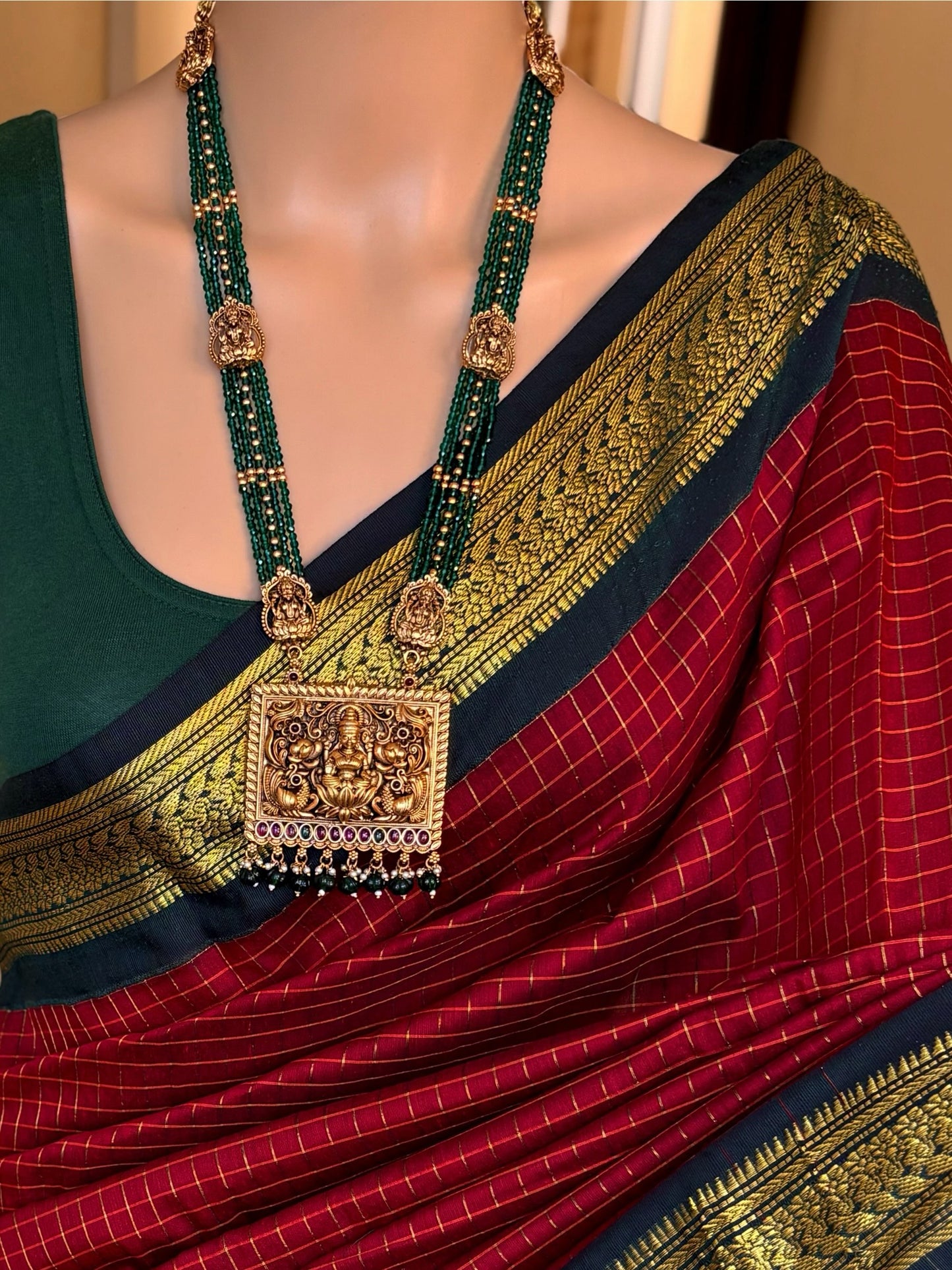 REDDISH MARRON CHECKS COTTON SILK SAREE COMES WITH GREEN BORDER